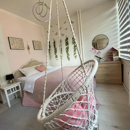 Ruby - Ideal Rest Spot After Exploring Apartman *